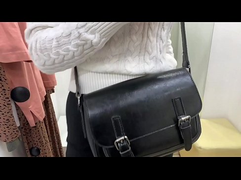 ❤️ Masturbation ampahibemaso ny tanora bitch FeralBerry miaraka amin'ny dildo ao amin'ny efitrano fitting ❌ Anal vidéo amin'ny mg.risegame.top ️❤